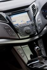 Hyundai i40 Station Wagon CRDi 2011 года (UK)